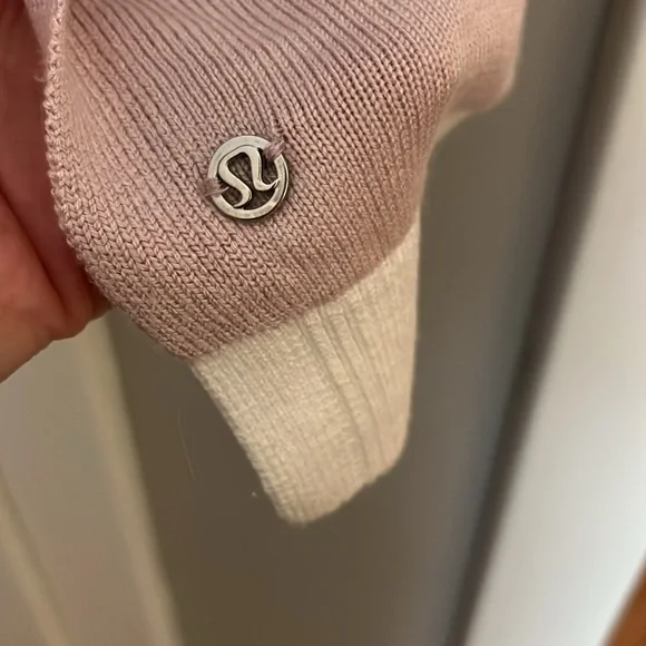 Lululemon Hatha Wrap Quicksand Pink Heathered Core Shawl One Size - Picture 3 of 7